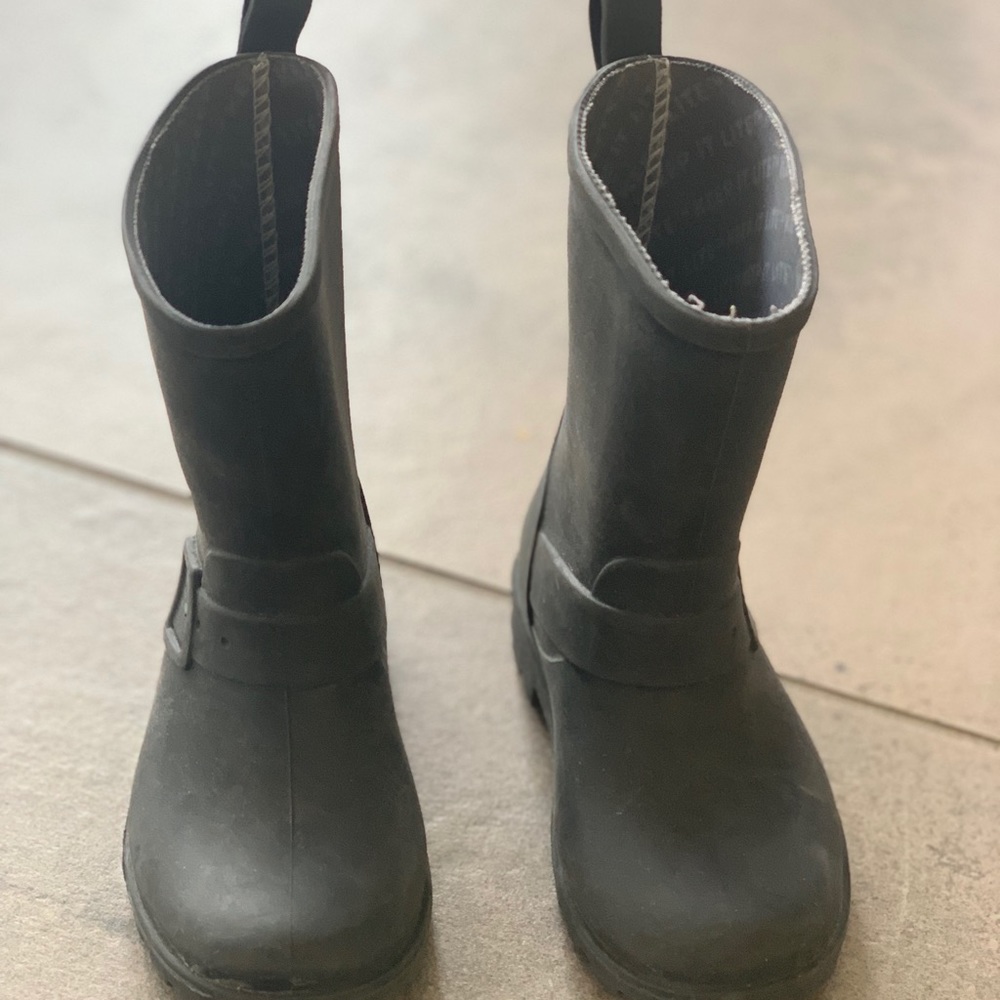 Native Kids Rain Boots Size 9